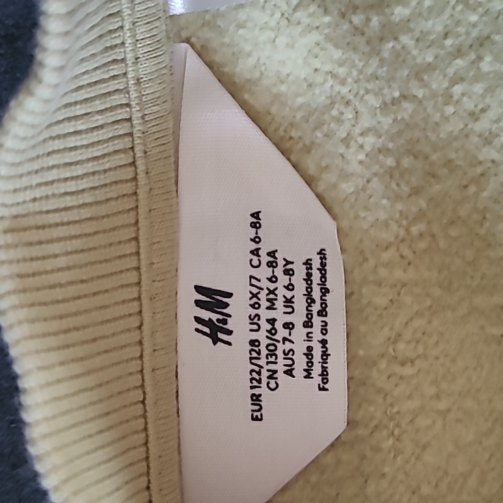 H&M kids sweatshirt size 6-7 - Picture 3 of 5